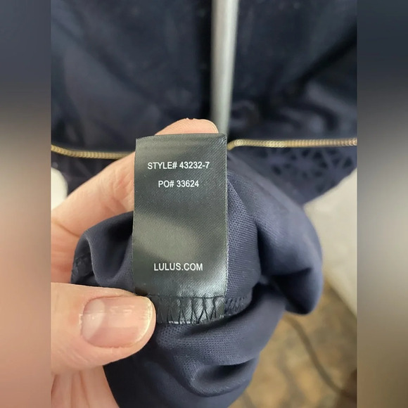 Lulus ‎ SZ small Navy Blue Floral Crochet Lace Short Sleeve Mini Dress - Picture 4 of 10